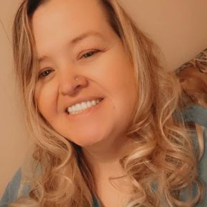 Meet your Posher, Tina